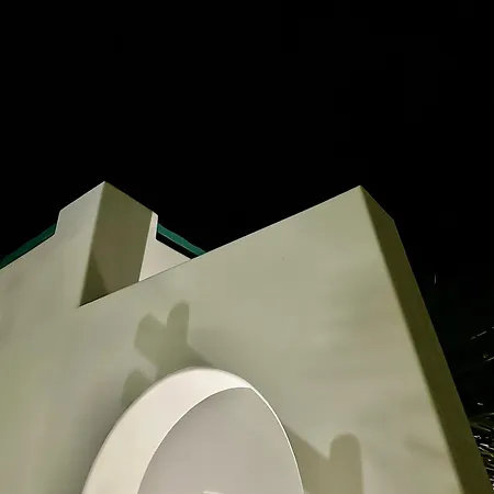 Santorini Miracles Suites, Adults Only شقة فندقية بيريسا
