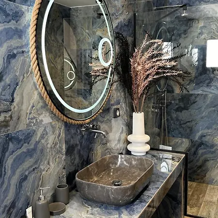 Santorini Miracles Suites, Adults Only شقة فندقية بيريسا