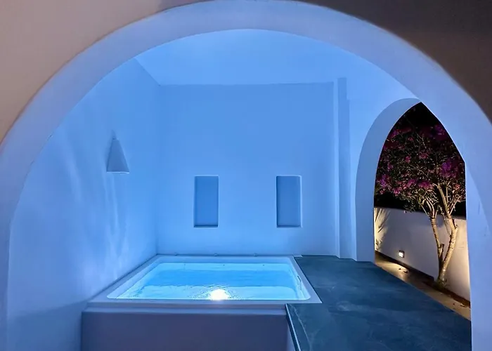 Miracles By Anastasia Princess, Adults Only Perissa (Santorini)