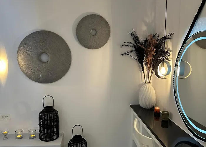 Apart-hotel Miracles By Anastasia Princess, Adults Only Perissa (Santorini)