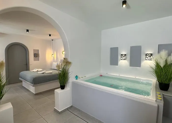 Miracles By Anastasia Princess, Adults Only Apart-hotel Perissa (Santorini)