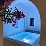 Ξενοδοχείο με διαμερίσματα Miracles By Anastasia Princess, Adults Only Περίσσα