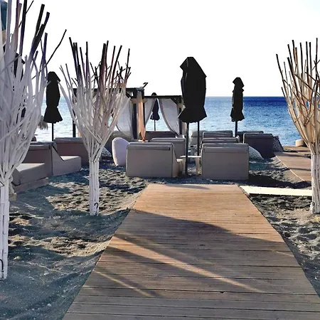 Santorini Miracles Suites, Adults Only * Perissa (Santorini)