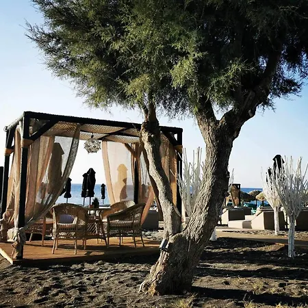 Aparthotel Santorini Miracles Suites, Adults Only