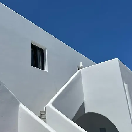 Santorini Miracles Suites, Adults Only Perissa (Santorini)