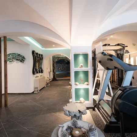 Santorini Miracles Suites, Adults Only
