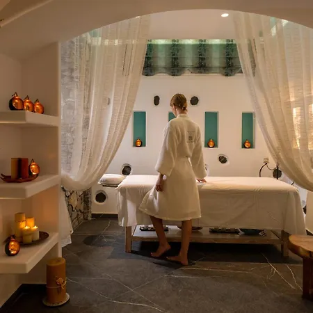 Aparthotel Santorini Miracles Suites, Adults Only